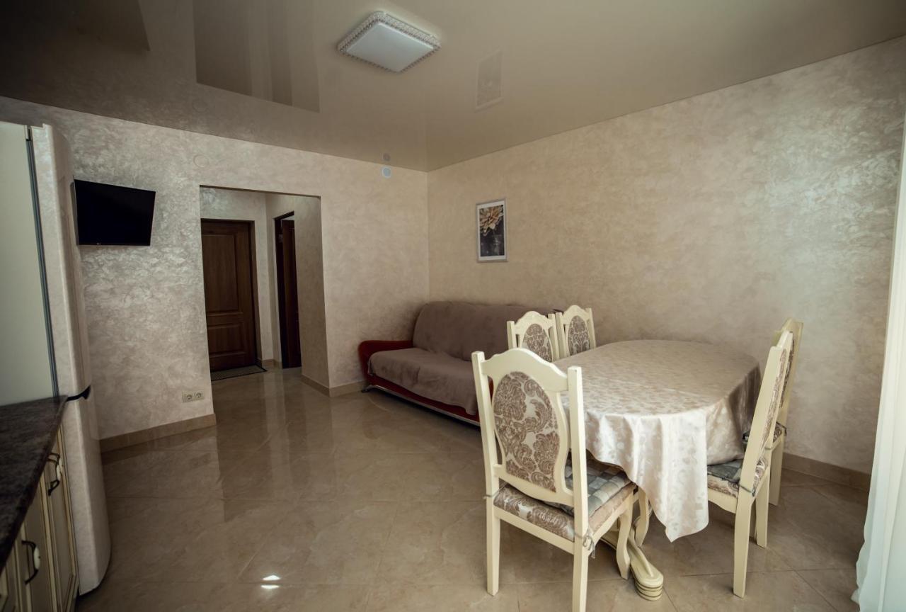 Августин Hotel Solochin Exterior photo