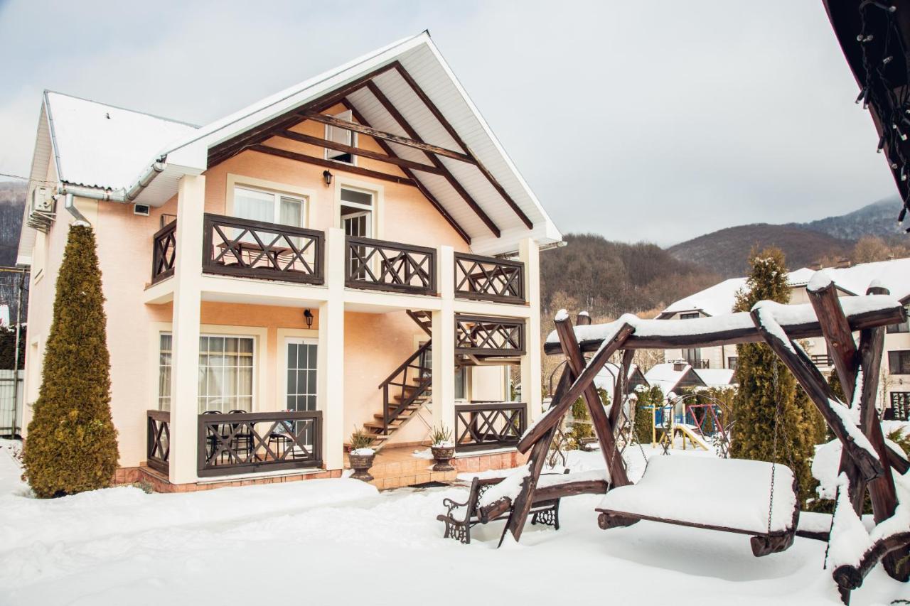 Августин Hotel Solochin Exterior photo