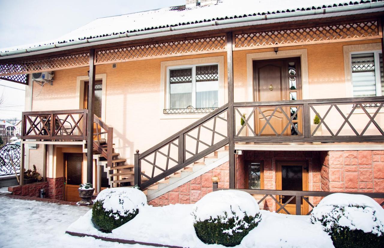 Августин Hotel Solochin Exterior photo